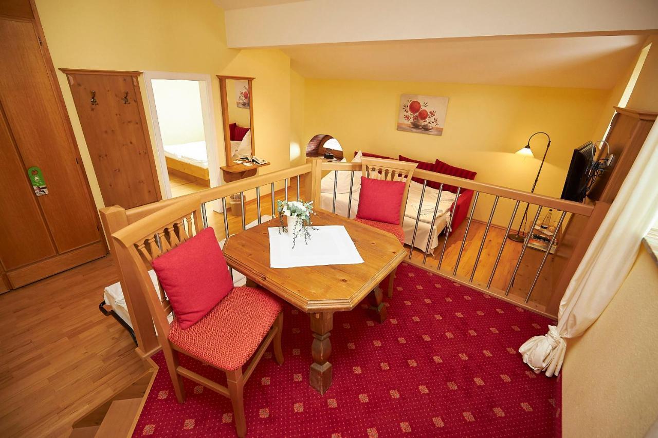 Gasthof-Hotel Zur Post Samerberg Kültér fotó